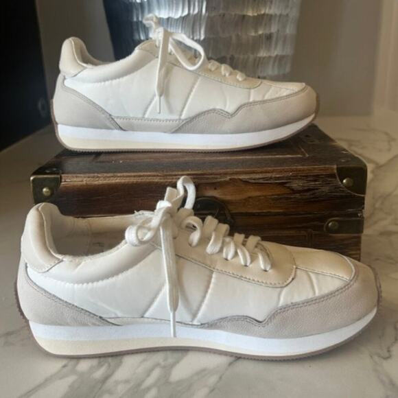 Madewell League Sneakers in Washed Nubuck - Picture 5 of 7